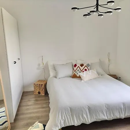 Apartment Spacieux Avec Grande Terrasse&parking